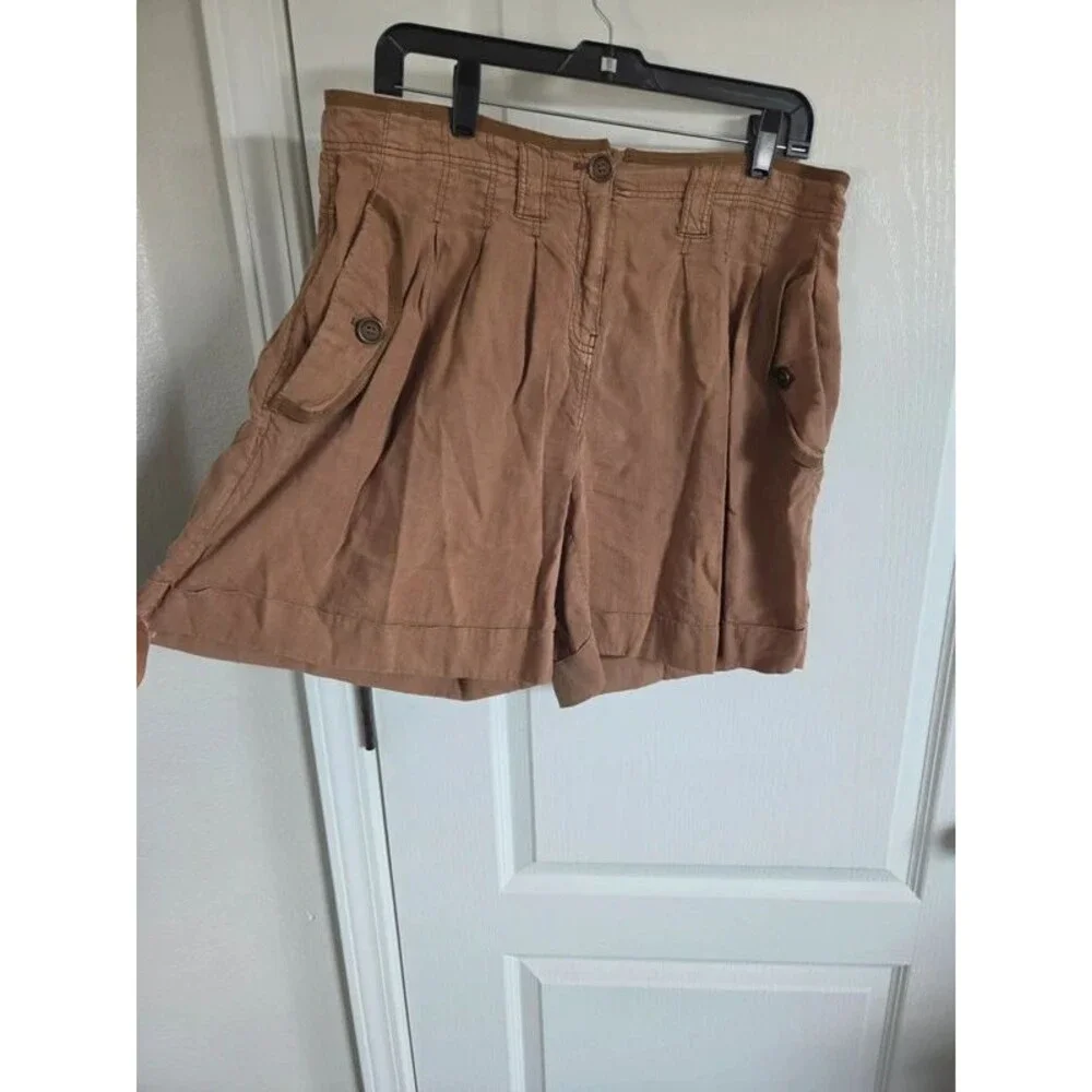 Burberry britt light brown shorts